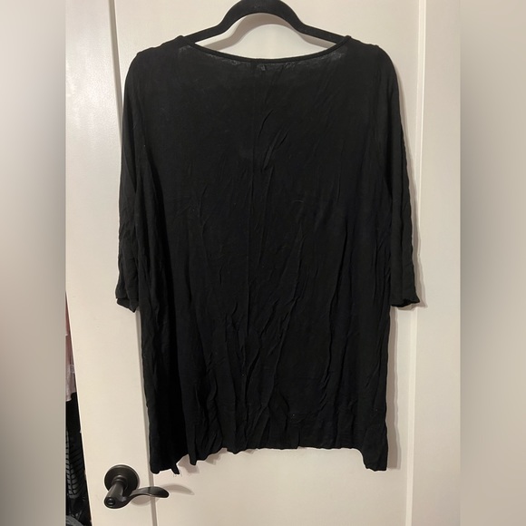 Rose shirt - Picture 2 of 2